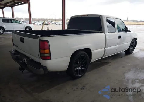 2003 GMC Sierra 1500 Sle z USA, uszkodzony, nr VIN 2GTEC19T131311574